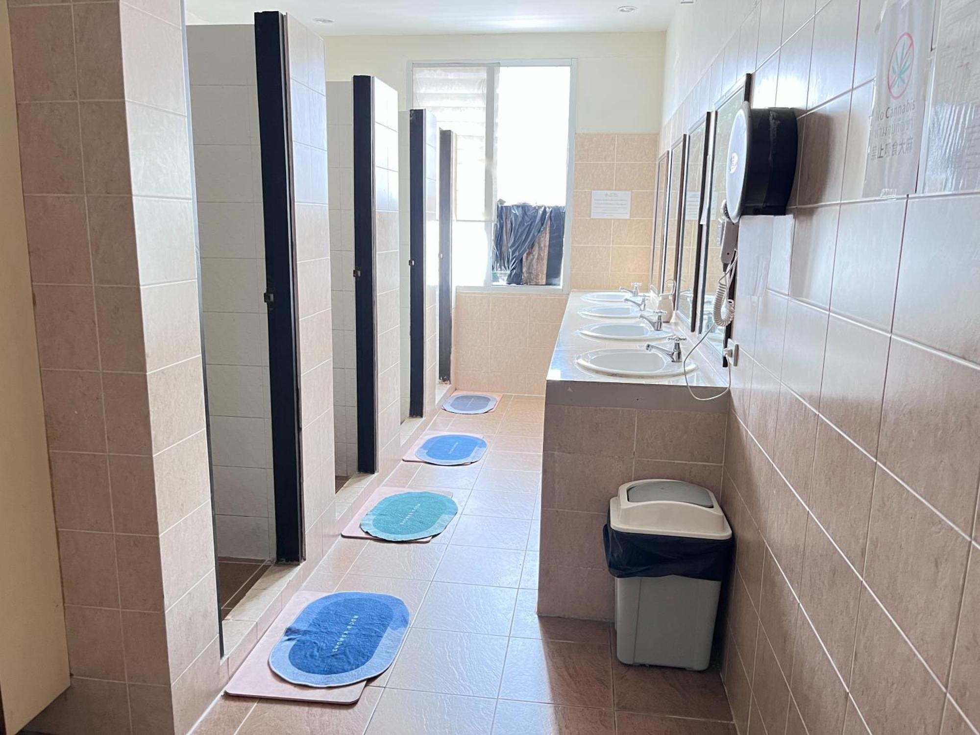 Lub Sbuy Hostel Phuket Eksteriør bilde